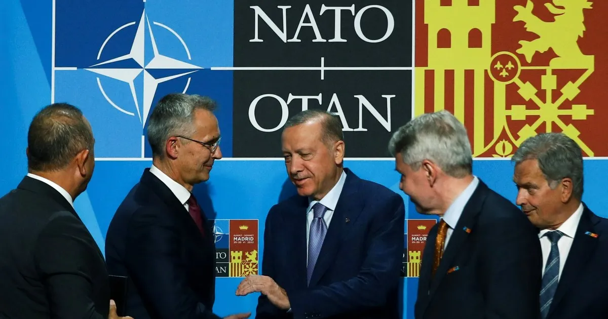 Finlandia e Svezia nella NATO: cosa ha ottenuto (davvero) Erdogan per togliere il veto