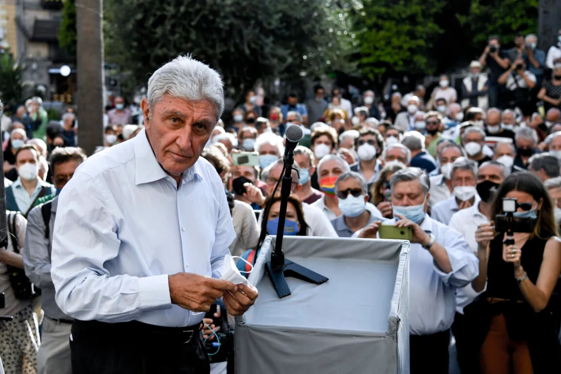 Chi è Antonio Bassolino? - Open