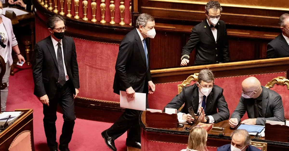 Draghi: “Io sono qui per fare le cose”. E il premier disinnesca la trappola di Conte in Parlamento