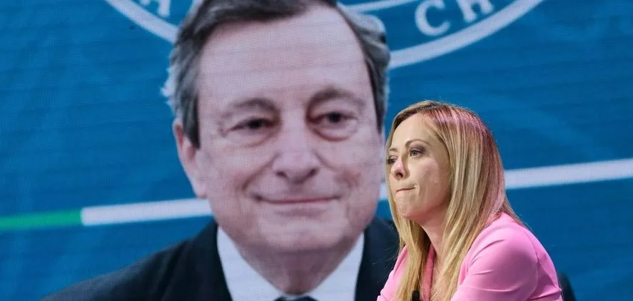 Meloni e le conferenze stampa: gli errori e le differenze con Draghi