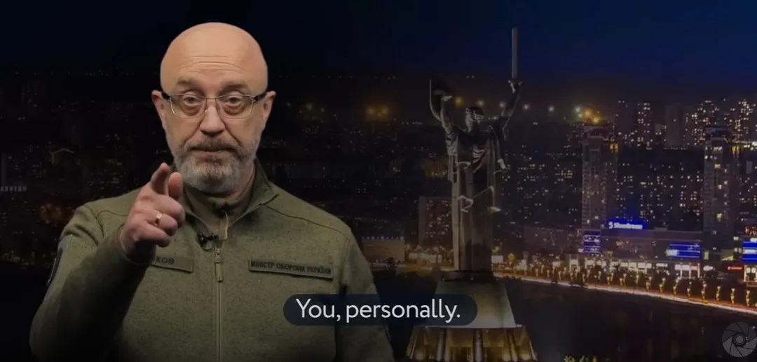 Ucraina: il messaggio del ministro della Difesa agli uomini russi. Ecco la mossa tattica di Kyiv